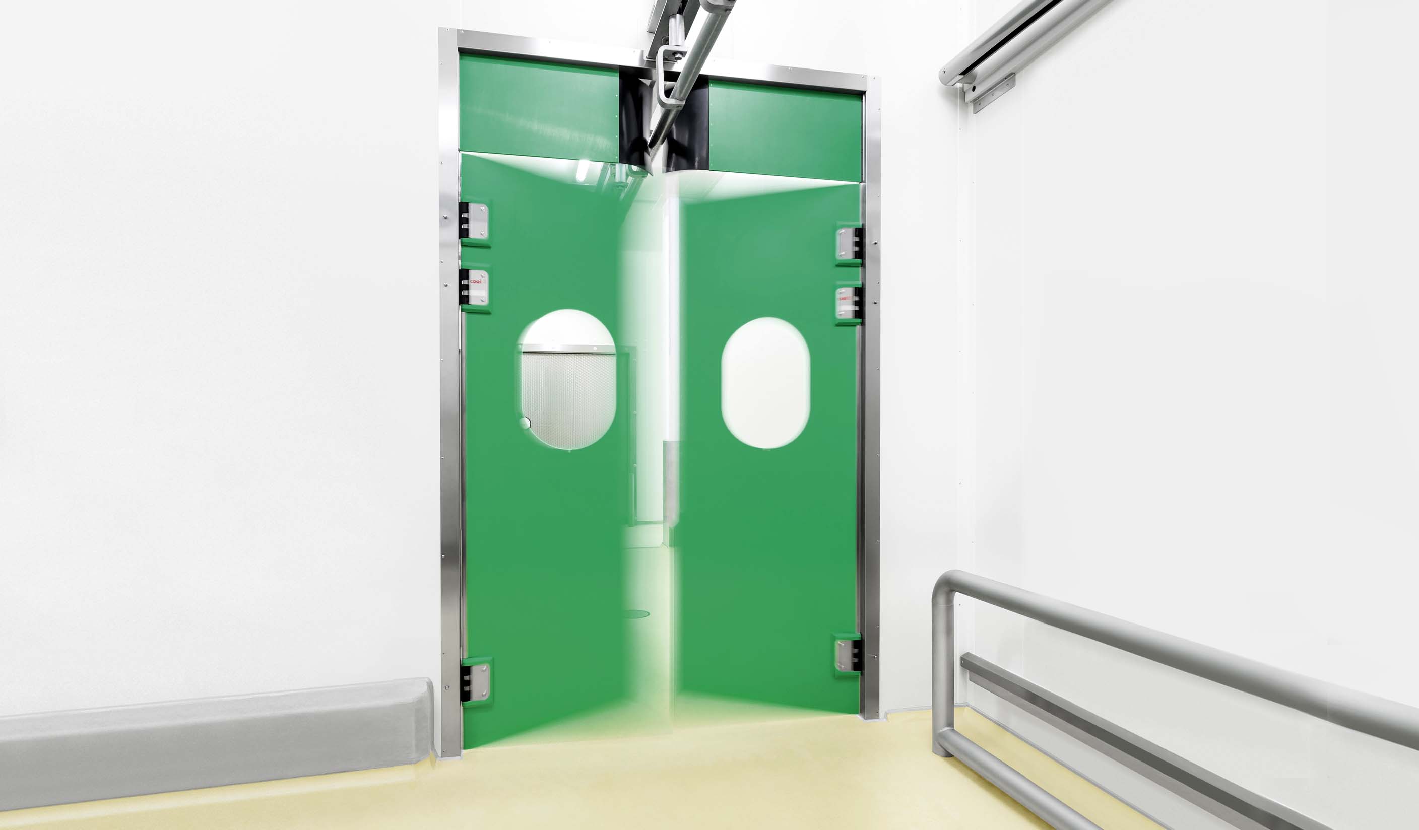 ZP5 Double-leaf PE swing door with meat rail passage